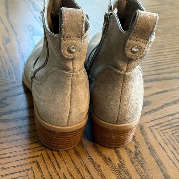 Women’s DOLCE VITA Able suede leather booties- Size 6 - Picture 6 of 9